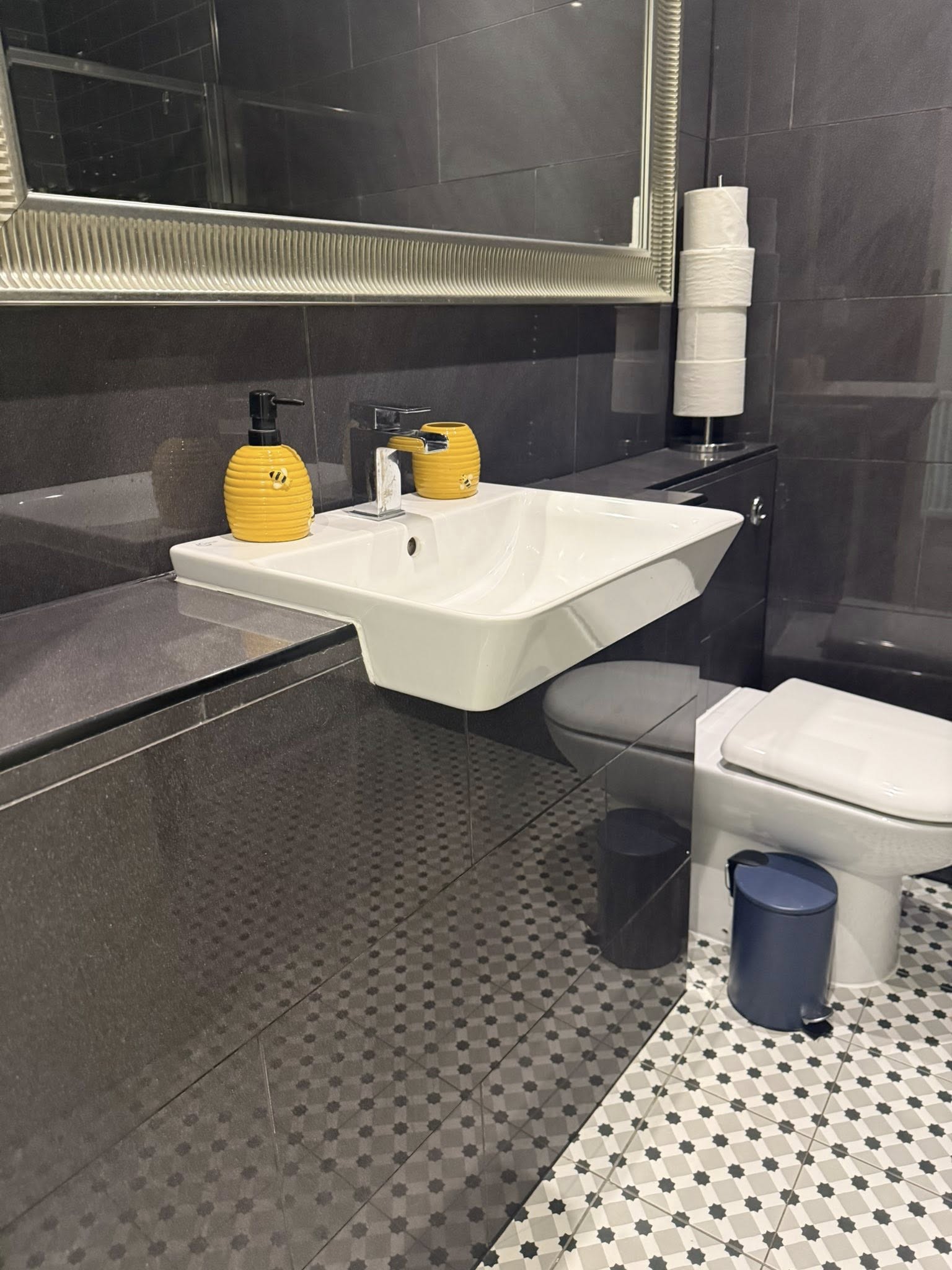 Professional cleaning team Midsomer Norton Somerset - Peachy Cleans staff